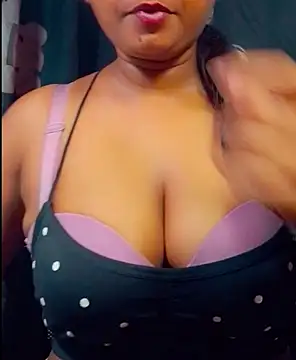 SLteena online show from 02/25/26, 04:07