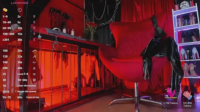 Snapshot of MistressAndre chatting on 05/29/26, 08:04 MistressAndre online show from 05/29/26, 08:04