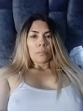Snapshot of MistressAndre chatting on 10/06/25, 05:35 MistressAndre online show from 10/06/25, 05:35