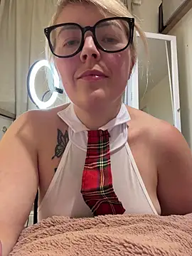 xxcurvyjessiexx online show from 03/24/26, 07:03