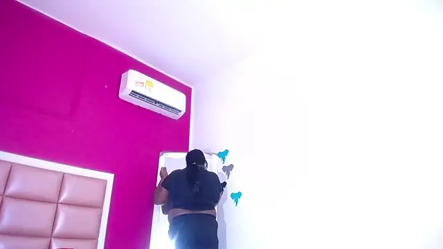 Snapshot of ebonny_suggarmommy1 chatting on 01/14/26, 10:24 ebonny suggarmommy1 online show from 01/14/26, 10:24