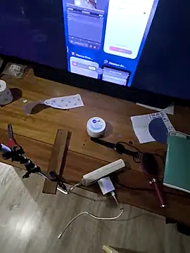 Snapshot of Mefedronowka69 chatting on 03/19/26, 04:34 Mefedronowka69 online show from 03/19/26, 04:34