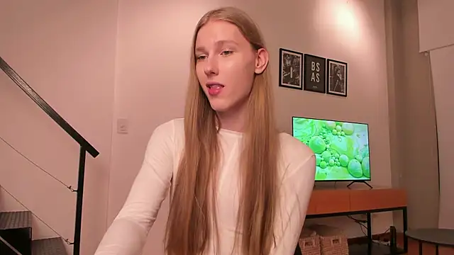 Mira Lite online show from 05/02/26, 10:37