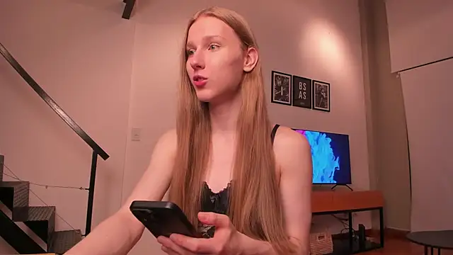 Mira Lite online show from 12/18/25, 06:07