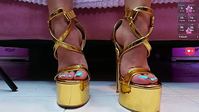 Snapshot of AuroraSim chatting on 02/15/26, 01:54 AuroraSim online show from 02/15/26, 01:54