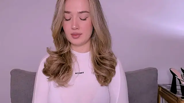 CindyKissable online show from 12/04/25, 05:23