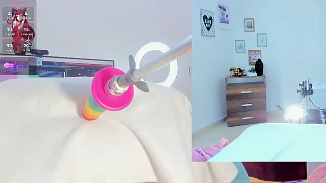Snapshot of Daki_Ume_ chatting on 10/18/25, 02:46 Daki Ume online show from 10/18/25, 02:46