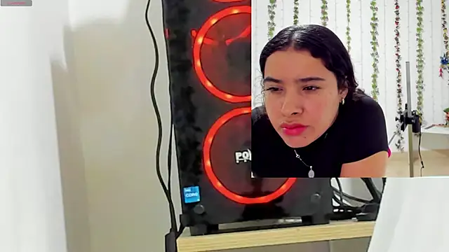 Daki Ume  online show from 10/30/25, 03:05