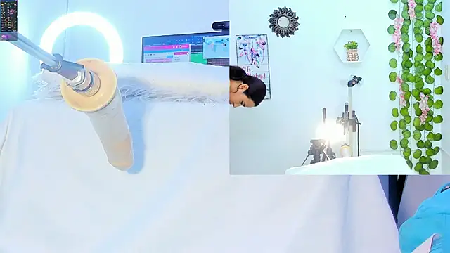 Snapshot of Daki_Ume_ chatting on 02/27/25, 02:35 Daki Ume online show from 02/27/25, 02:35