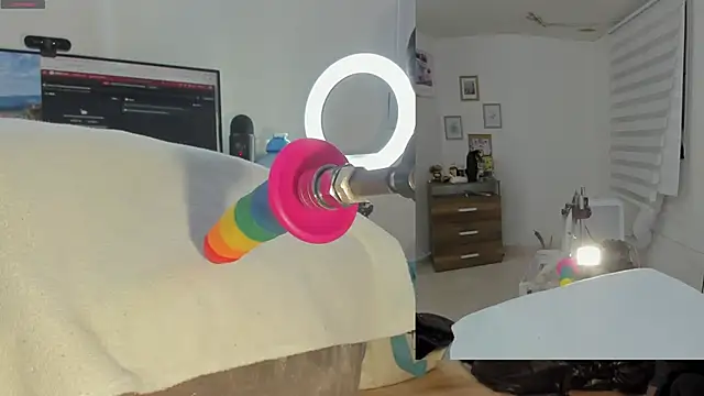 Daki Ume  online show from 11/09/25, 02:04