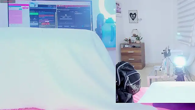 Daki Ume  online show from 01/13/26, 02:37