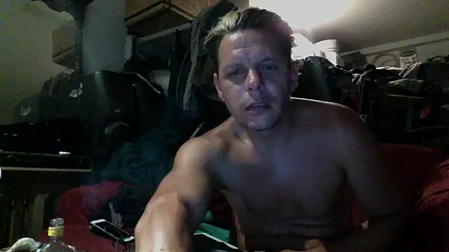 Snapshot of Phelyxx_elgato chatting on 06/17/26, 10:14 Phelyxx elgato online show from 06/17/26, 10:14