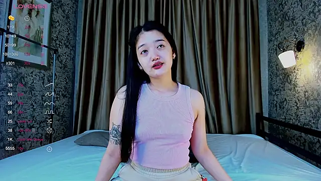 FreyaRaya online show from 09/11/25, 03:06