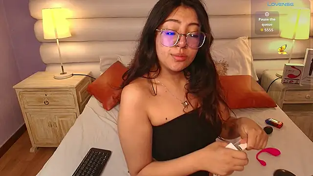 milan sweet online show from 09/18/25, 11:30