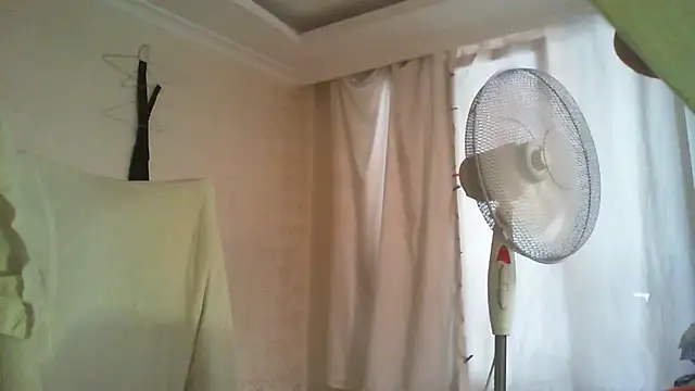 Snapshot of thekeys chatting on 09/21/25, 06:51 thekeys online show from 09/21/25, 06:51