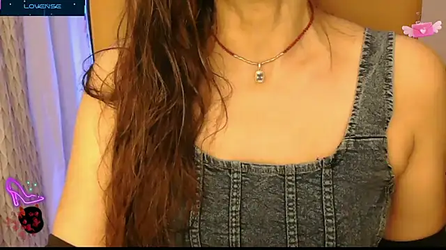  Blue Ruubyy  online show from 10/12/25, 01:45