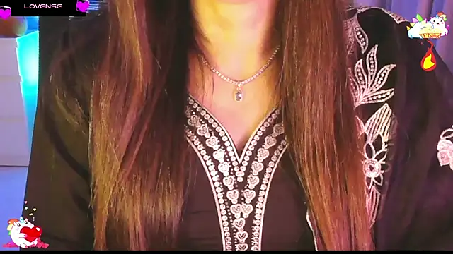 Snapshot of _Blue_Ruubyy_ chatting on 06/15/26, 03:44 Blue Ruubyy online show from 06/15/26, 03:44