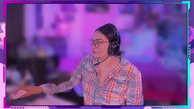 Snapshot of MegariaB chatting on 03/04/26, 04:42 MegariaB online show from 03/04/26, 04:42