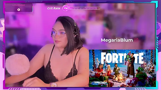 Snapshot of MegariaB chatting on 12/21/25, 04:47 MegariaB online show from 12/21/25, 04:47