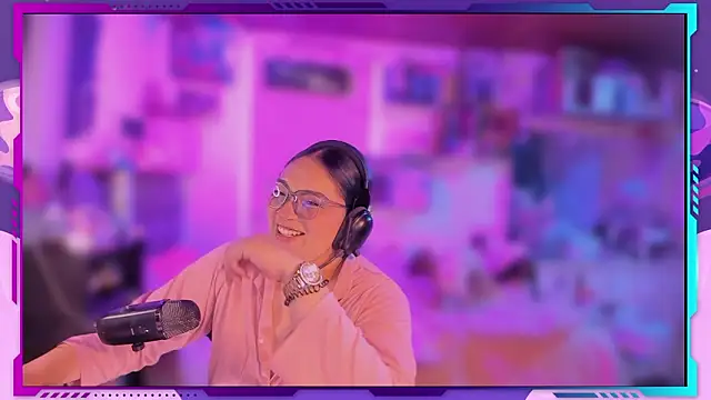 Snapshot of MegariaB chatting on 02/27/26, 04:45 MegariaB online show from 02/27/26, 04:45