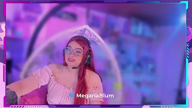 Snapshot of MegariaB chatting on 02/15/26, 04:46 MegariaB online show from 02/15/26, 04:46