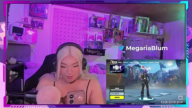 Snapshot of MegariaB chatting on 09/29/25, 03:46 MegariaB online show from 09/29/25, 03:46