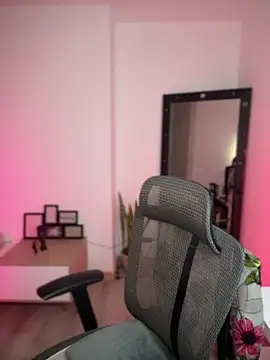 evangeline ch online show from 10/22/25, 03:11