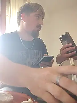 Snapshot of Dracomf chatting on 11/08/25, 02:53 Dracomf online show from 11/08/25, 02:53