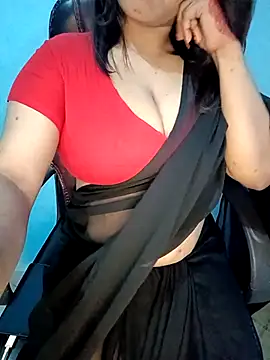 Snapshot of Dayna-36 chatting on 02/17/25, 04:17 Dayna-36 online show from 02/17/25, 04:17