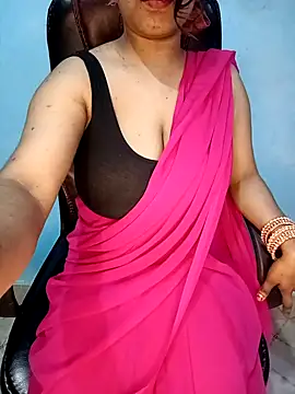 Snapshot of Dayna-36 chatting on 02/25/25, 12:03 Dayna-36 online show from 02/25/25, 12:03