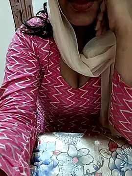 Snapshot of Dayna-36 chatting on 09/23/25, 03:41 Dayna-36 online show from 09/23/25, 03:41