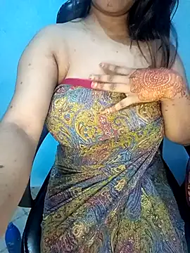 Snapshot of Dayna-36 chatting on 02/19/25, 06:00 Dayna-36 online show from 02/19/25, 06:00