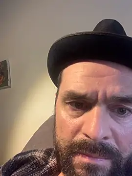 TB1977DK online show from 12/15/25, 09:26