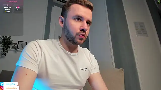 EnriqueBarberry online show from 03/16/25, 06:20