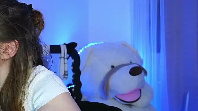 ivyleague  online show from 03/21/26, 06:23