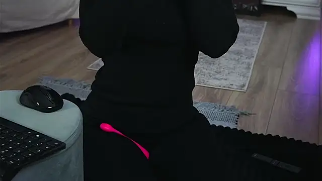 ivyleague  online show from 01/16/26, 06:17