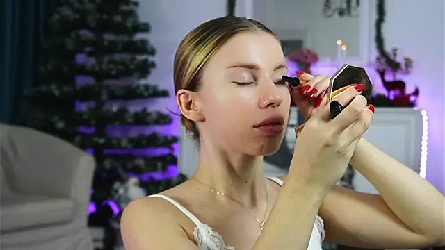 ivyleague  online show from 11/23/25, 05:39