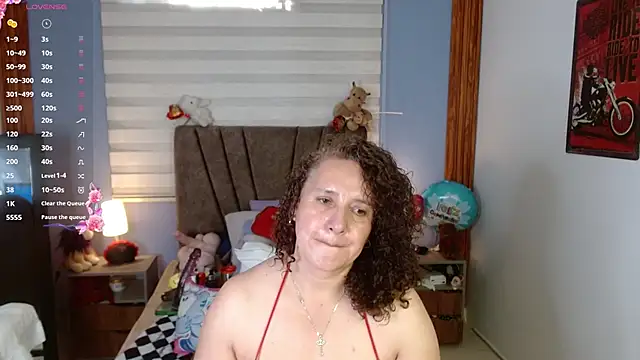 Nadia 84 online show from 10/22/25, 12:15