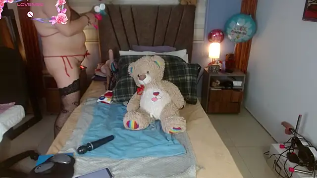 Nadia 84 online show from 04/14/26, 07:30