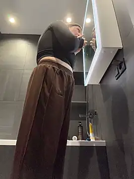 JessiMur online show from 04/20/26, 05:10