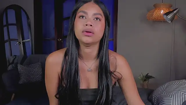 nayah   online show from 01/13/26, 07:40