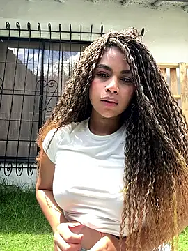 nayah   online show from 04/02/26, 06:14