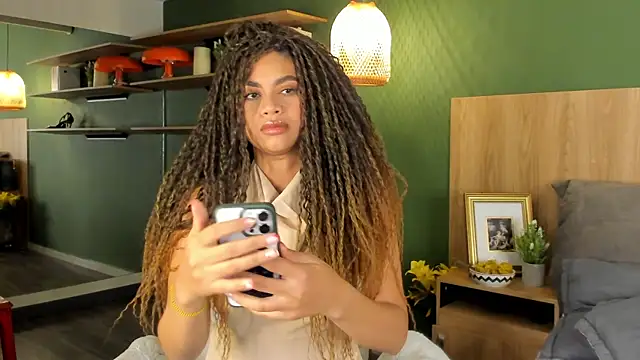 nayah   online show from 03/29/26, 02:52