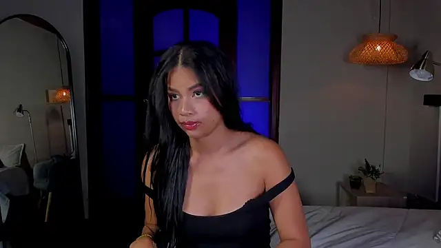 nayah   online show from 01/05/26, 08:12