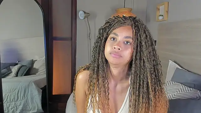 Snapshot of nayah__ chatting on 07/15/26, 07:54 nayah online show from 07/15/26, 07:54