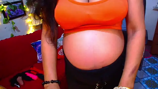 Snapshot of SnoowForYou chatting on 01/09/26, 02:18 SnoowForYou online show from 01/09/26, 02:18