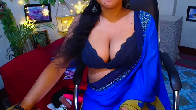 Snapshot of SnoowForYou chatting on 10/16/25, 03:09 SnoowForYou online show from 10/16/25, 03:09