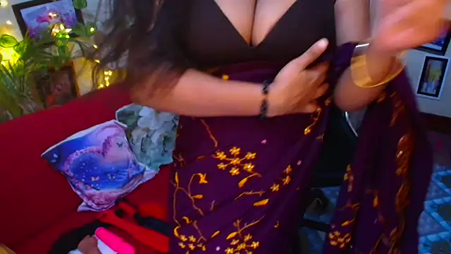 Snapshot of SnoowForYou chatting on 10/06/25, 12:56 SnoowForYou online show from 10/06/25, 12:56