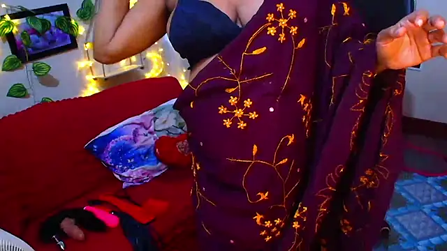 Snapshot of SnoowForYou chatting on 01/11/26, 02:07 SnoowForYou online show from 01/11/26, 02:07