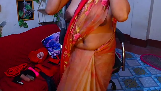 Snapshot of SnoowForYou chatting on 03/30/26, 11:55 SnoowForYou online show from 03/30/26, 11:55